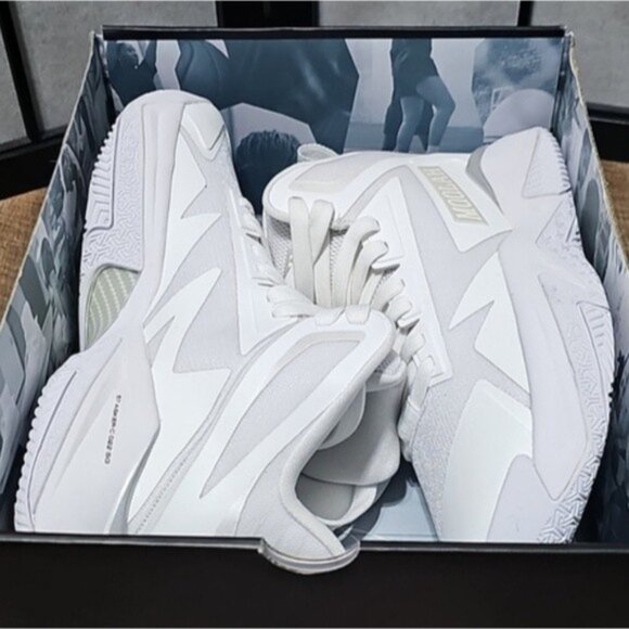 Moolah Women's Triple Double White Sneakers Basketball Shoes Size 7.5 New - Picture 2 of 10